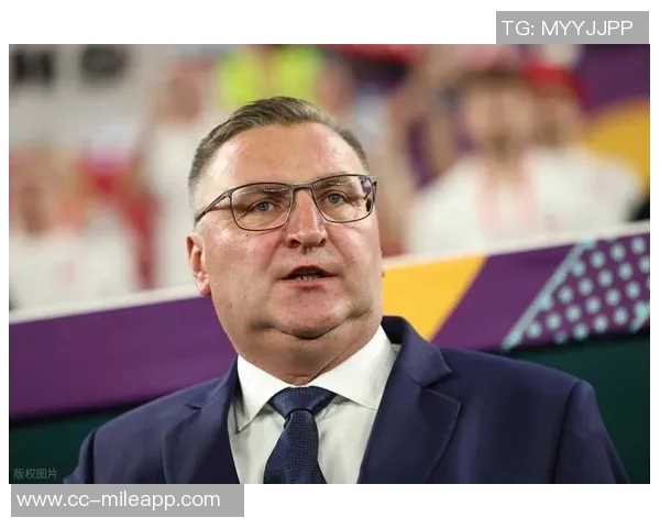 国足主帅候选人面试已进行三天结果将在本月内揭晓并计划重组